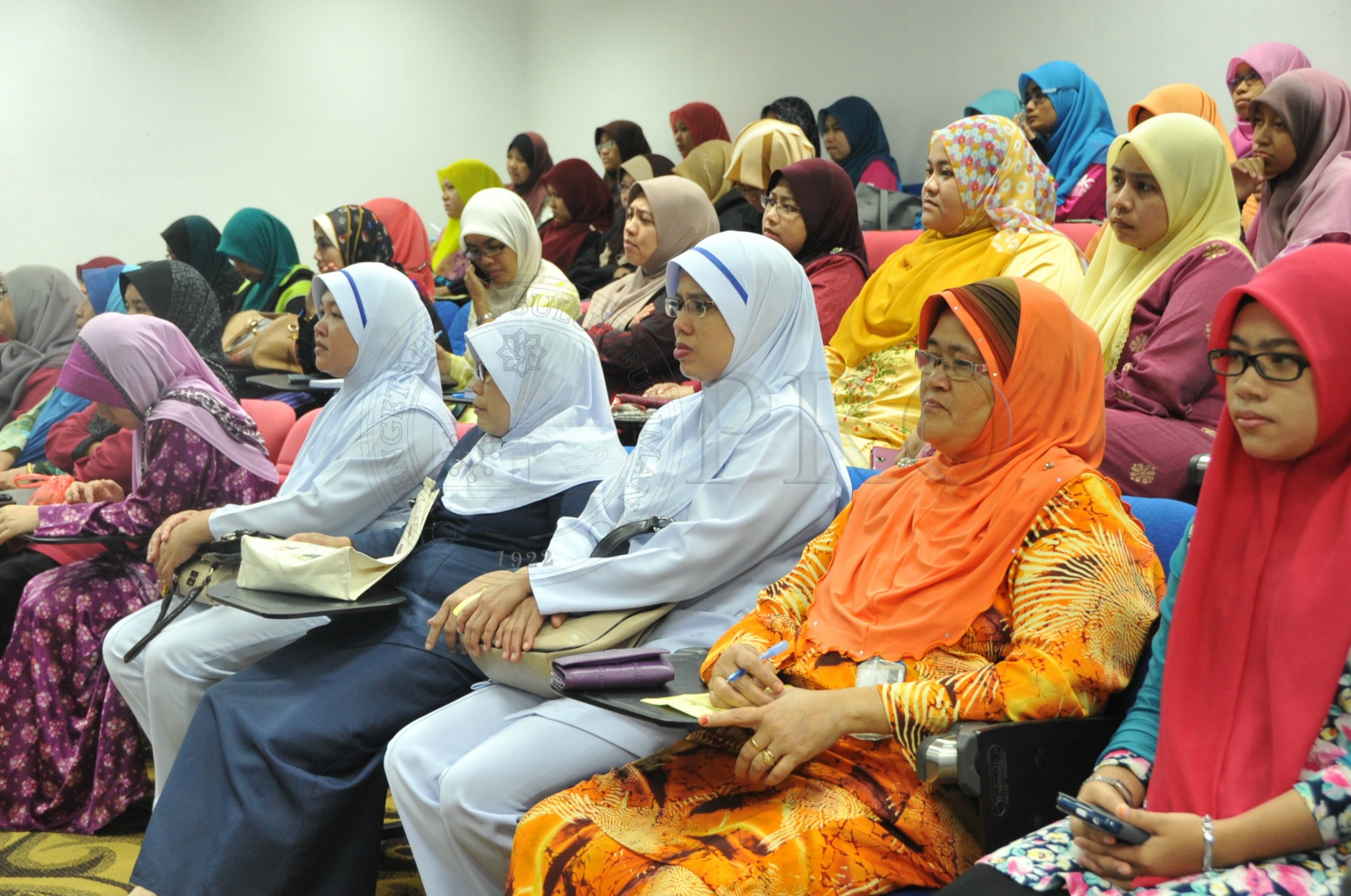 PRO 15 2 MAULIDUR PRO 4152